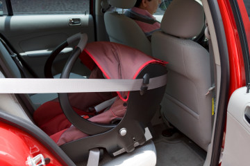 Rear facing car seat